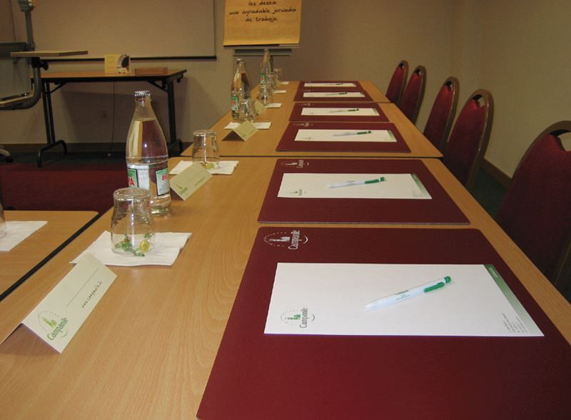 Hotel Campanile Madrid Alcalá de Henares Facilidades foto